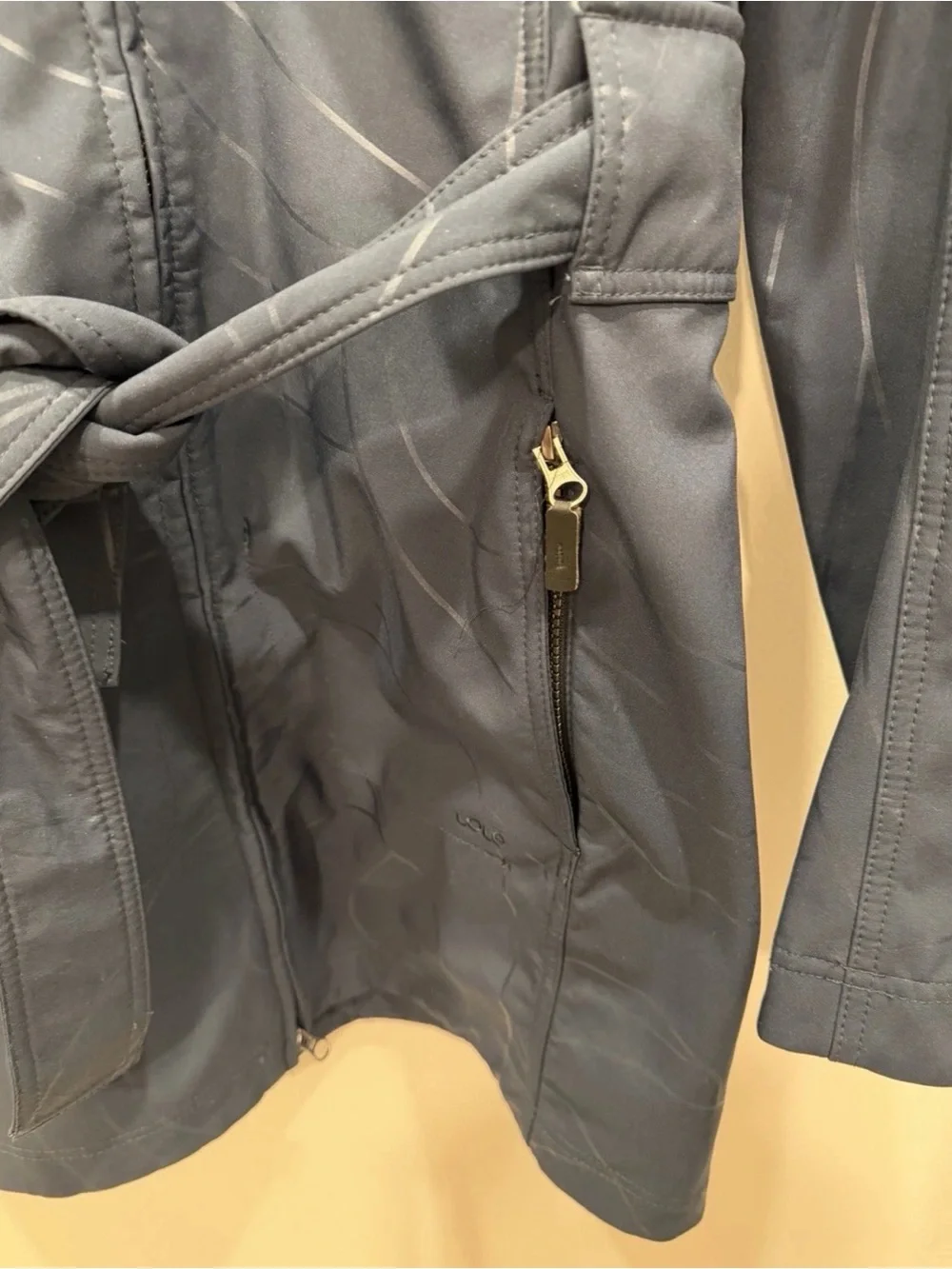 LOLE Women’s Midseason Rain Jacket, Navy, Large - Picture 6 of 8